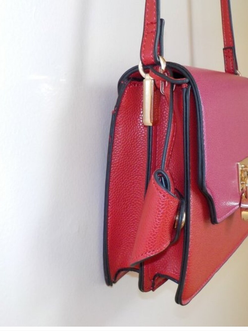 NWT Carpisa Italian Flap Crossbody Bag In Red/Hibiscus Faux Leather - Picture 7 of 16